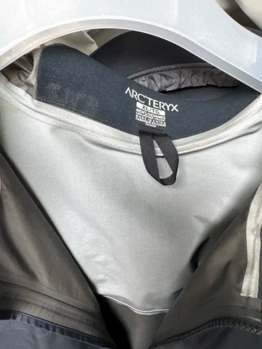 ARC TERYX アークテリクス ベータ SL ハイブリッド ブラック XL