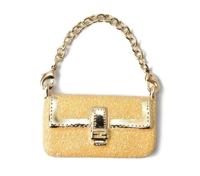 FENDI フェンディキーホルダー チャーム ゴールド　ブランド バッグ フェンディ キーホルダー/バッグチャーム FENDI マンマバケット