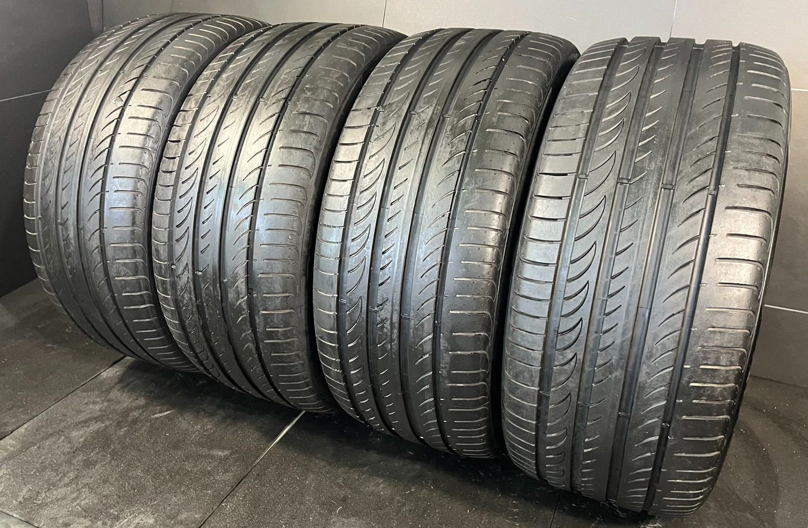 うっすらイボ 2024年製 溝9.8分山 ピレリ PIRELLI パワジー