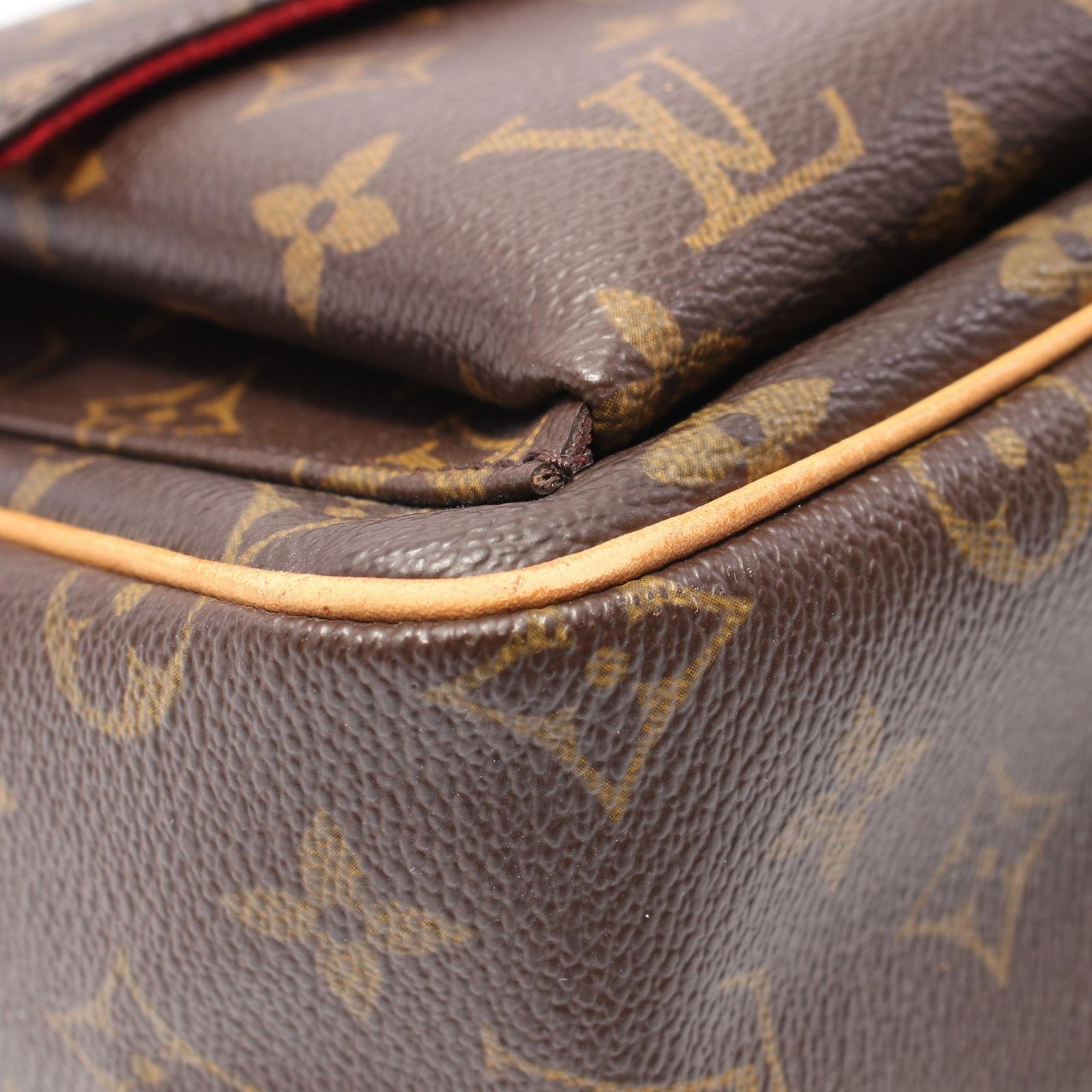 VUITTON