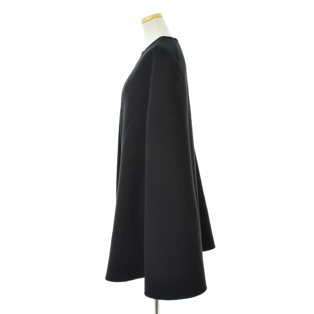Madisonblue REVER SIDE SLIT CAPE ブラック 【公式通販】