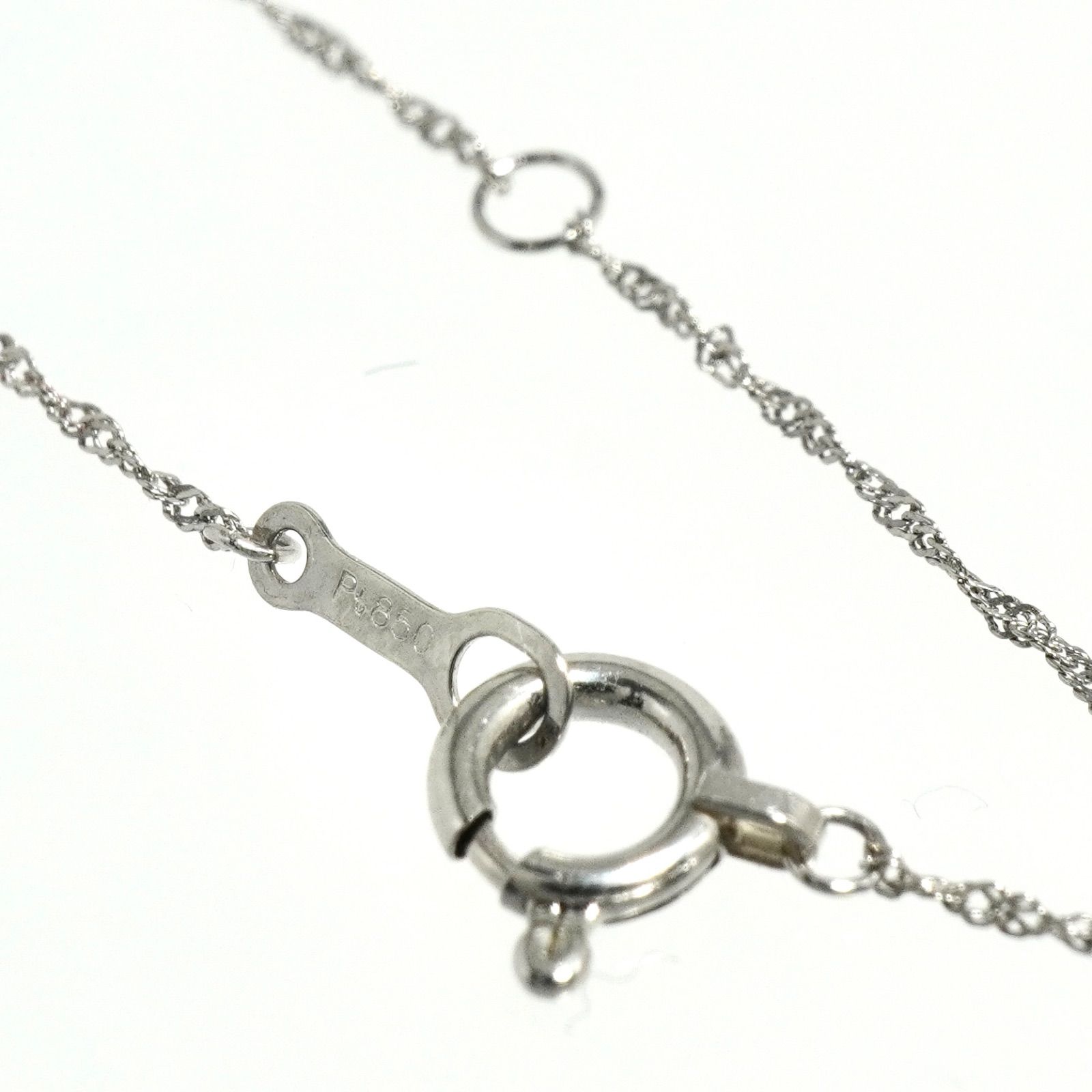 プラチナ プチネックレス