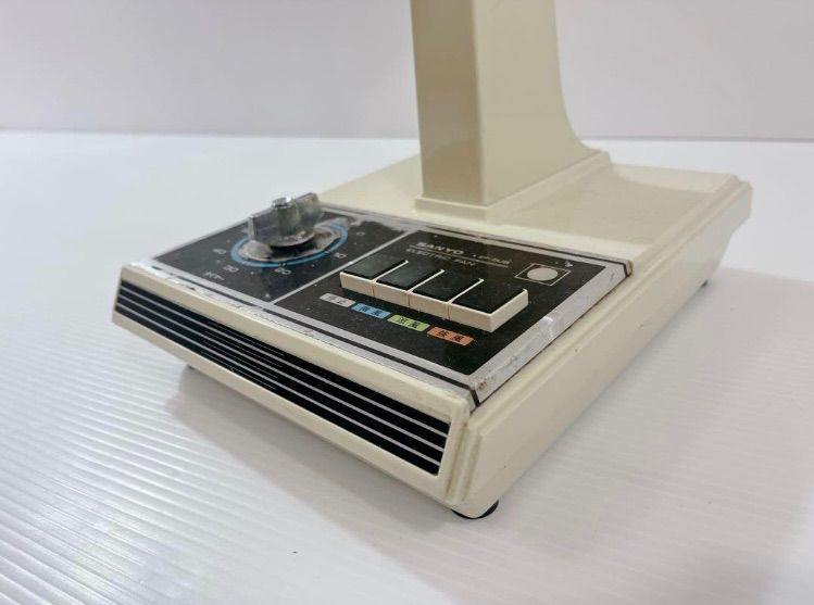 昭和ビンテージ座敷机　座卓　配送料8600円➕品物代3000円 1974年製 TOSHIBA レトロ扇風機 お座敷扇 H-30SF - メルカリ