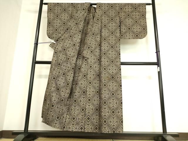 平和屋着物▽本場琉球絣 単衣 色紙花文 正絹 逸品 AAAZ9415fy 平和