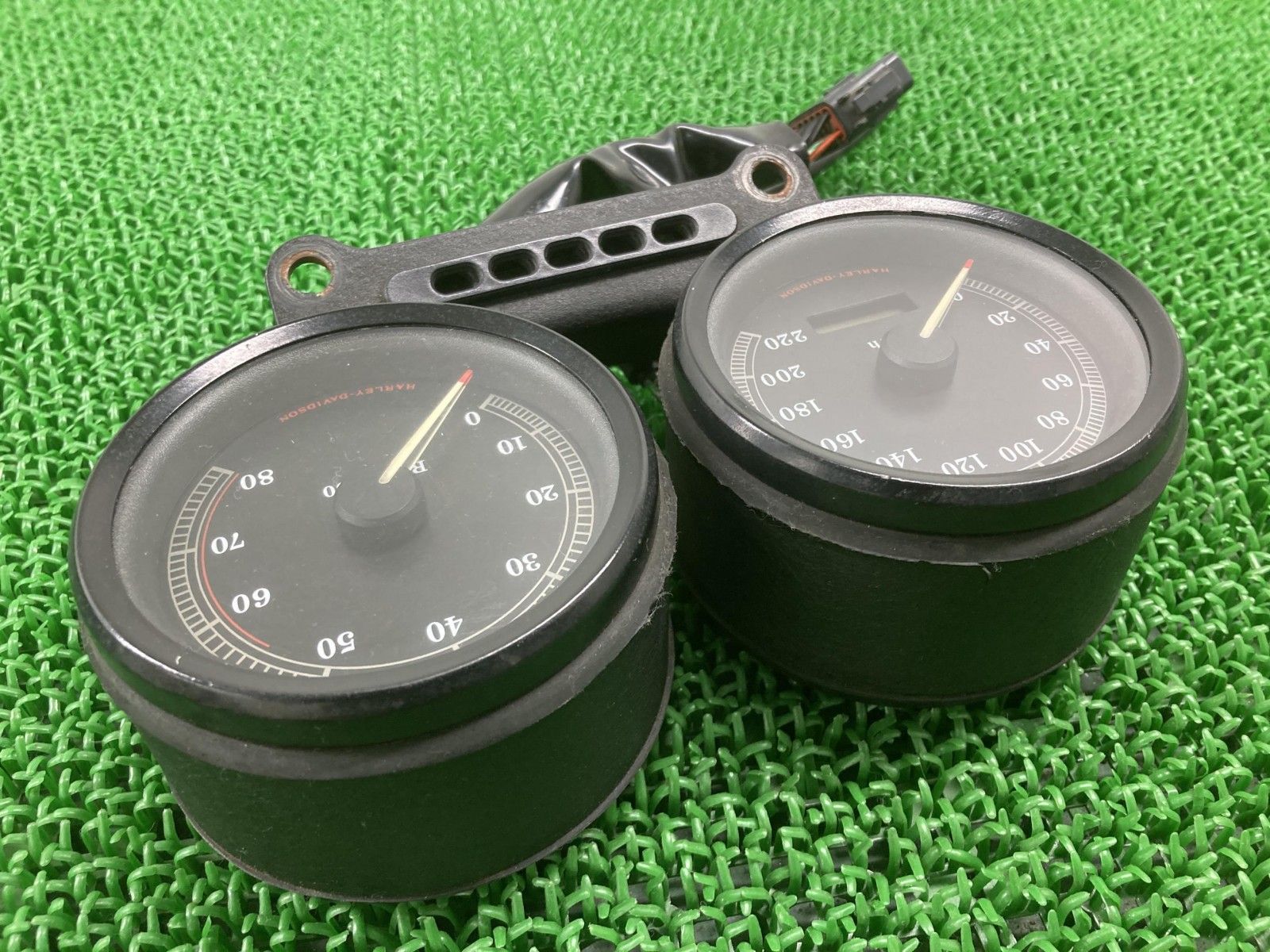 FXDX1450 メーター 1HD1GJV11XY319 ハーレー 純正 バイク 部品 1999年式外し ダイナスーパーグライドスポーツ スピードメーター タコメーター 割れ欠け無し 車検 Genuine 18