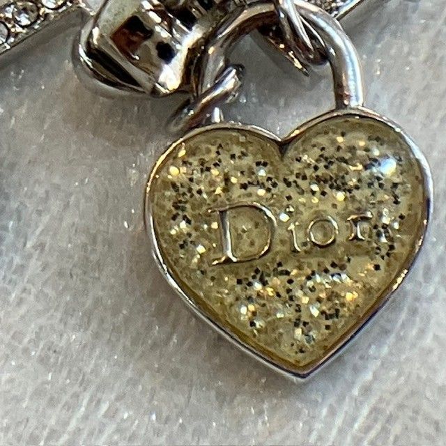 美品★クリスチャンディオール　ピアス　ハート　キー　ゴールド　ロゴ刻印 Dior クリスチャン ディオール ピアス 両耳 文字 ロゴ ハート
