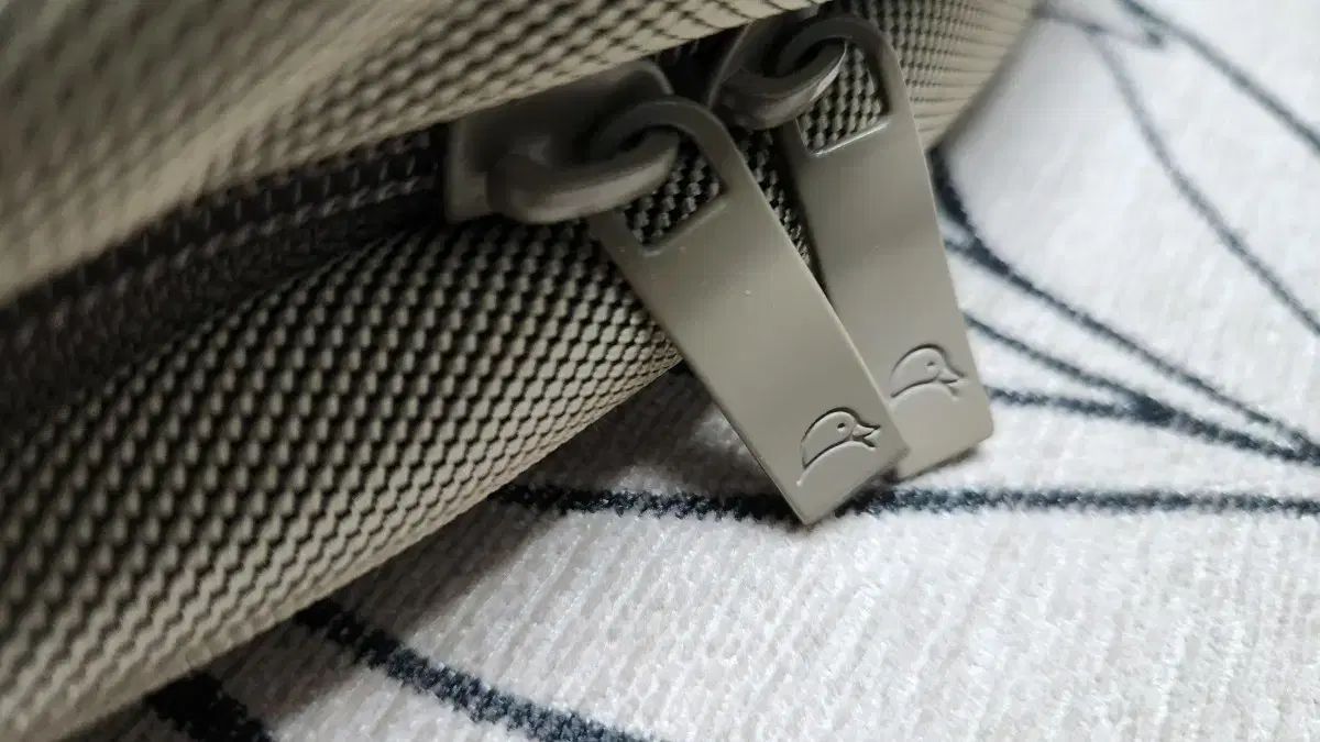  MANDARINA DUCK マンダリナダック ノートパソコン ブリーフケースです その他ノートPCアクセサリー ノートPC