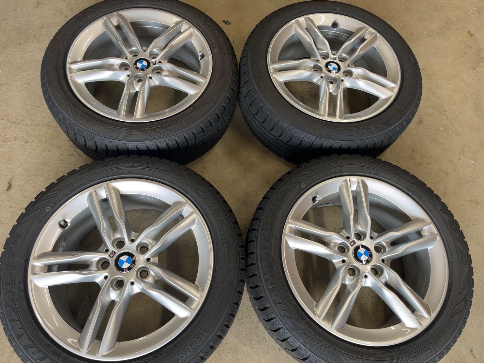 BMW F45 F46 Mスポーツ 純正品 TOYO 冬用 17インチ 4本セット