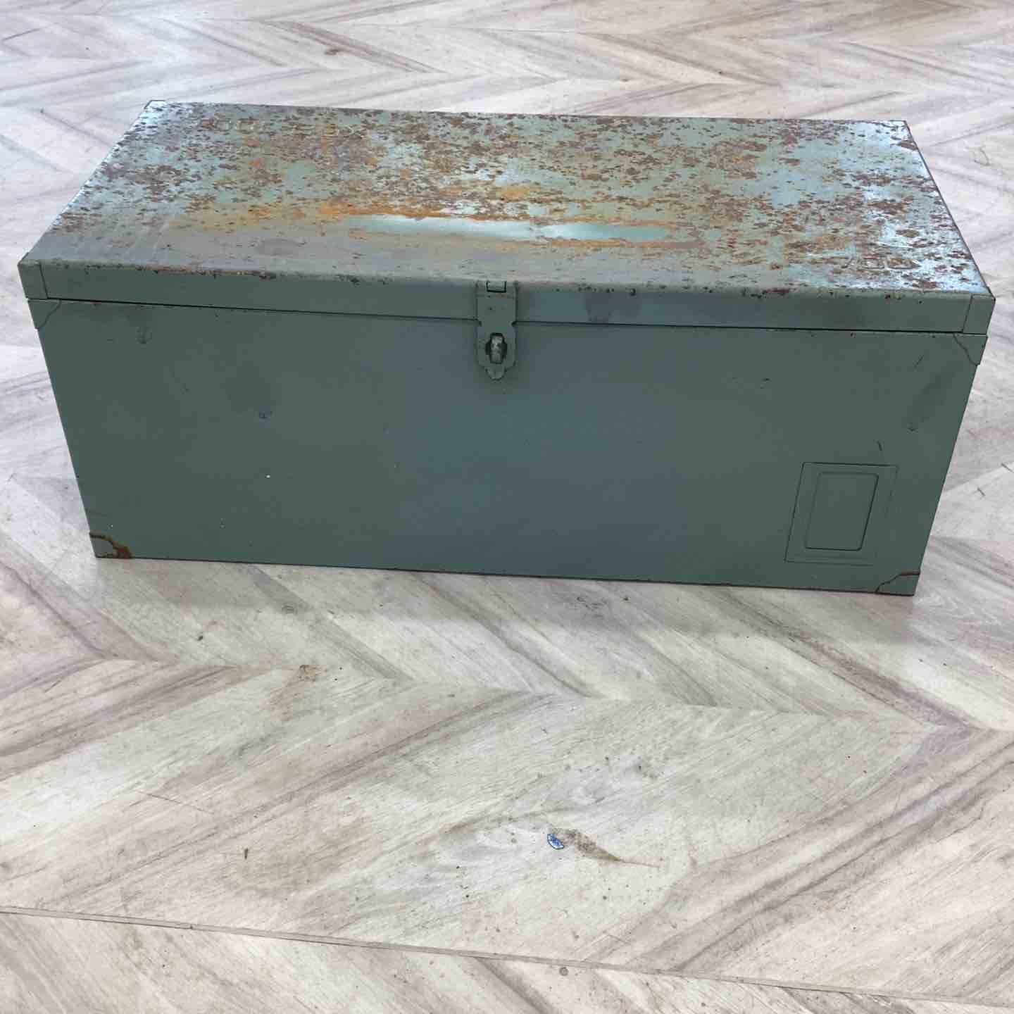 トラスコ ツールボックス 工具箱 F-700 中型車載用工具箱 中皿付 W700×D350×H285 TOOL BOX 配管|収納|荷台|TRUSCO 越谷店