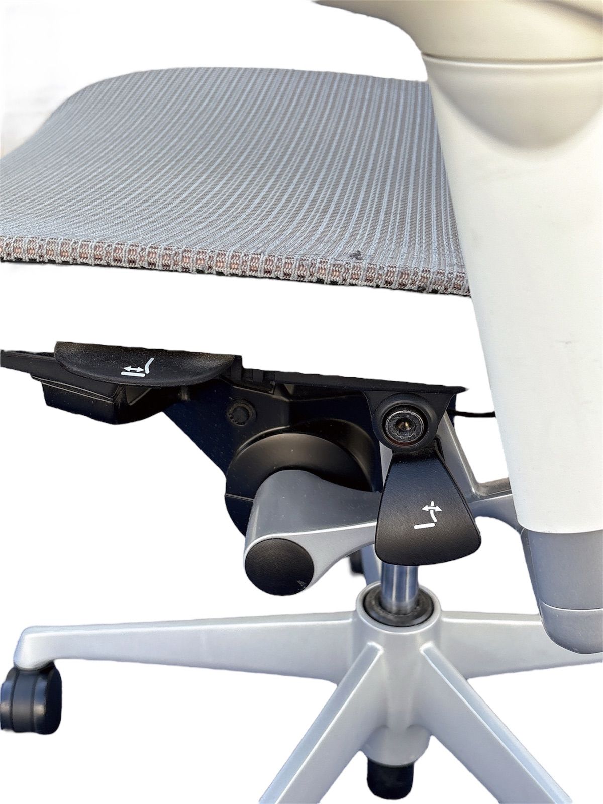 オカムラ バロンチェア エクストラハイバック アジャストアーム付