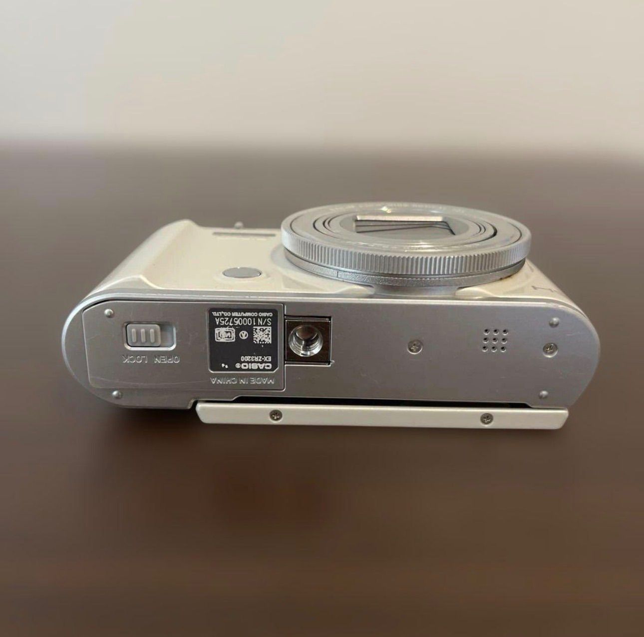 4706 CASIO カシオ EXILIM ZR3200 ホワイト デジカメ - メルカリ