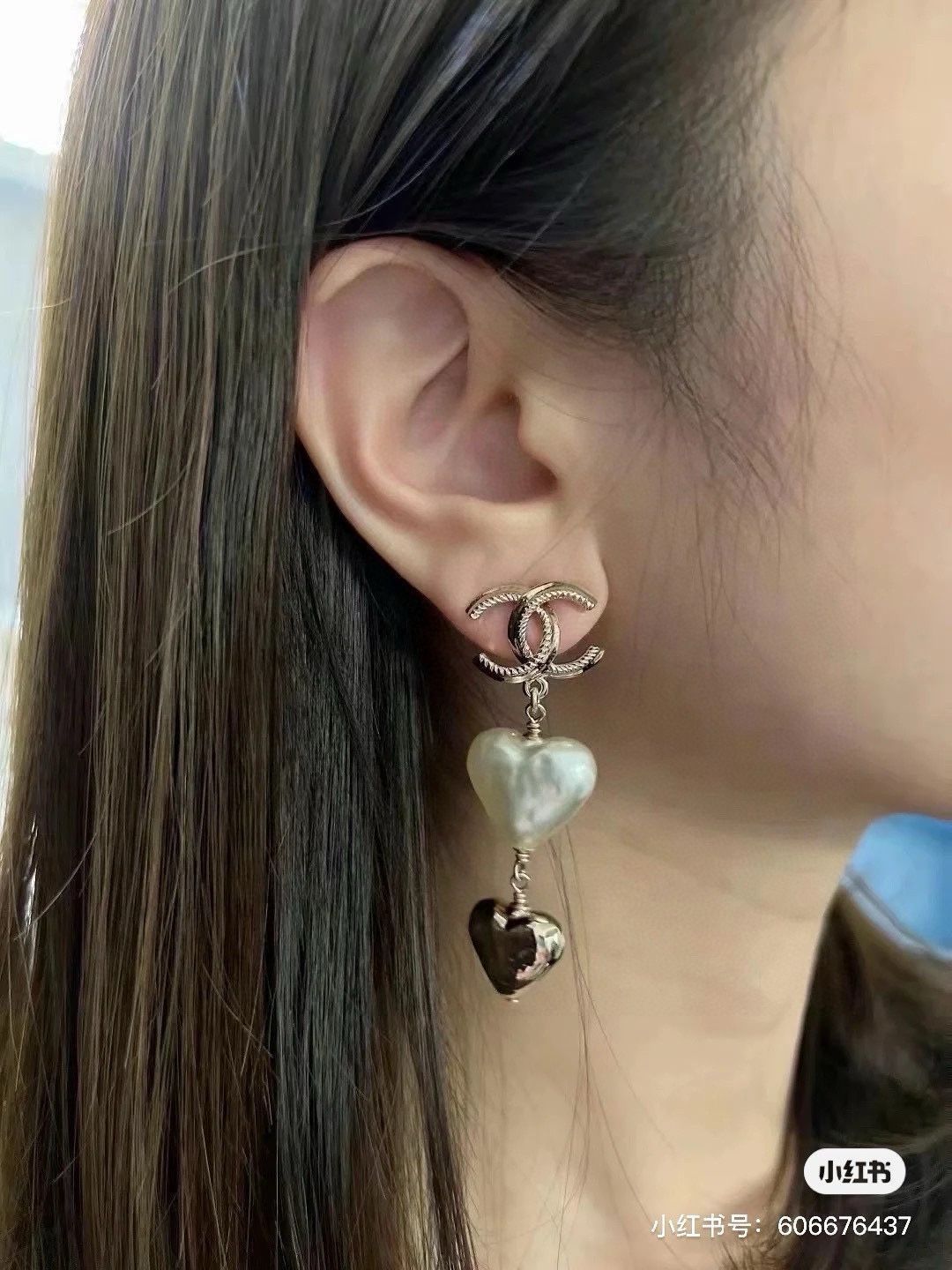 今日特価】Chanel シャネル 浅金色ハート型イヤリング 早春