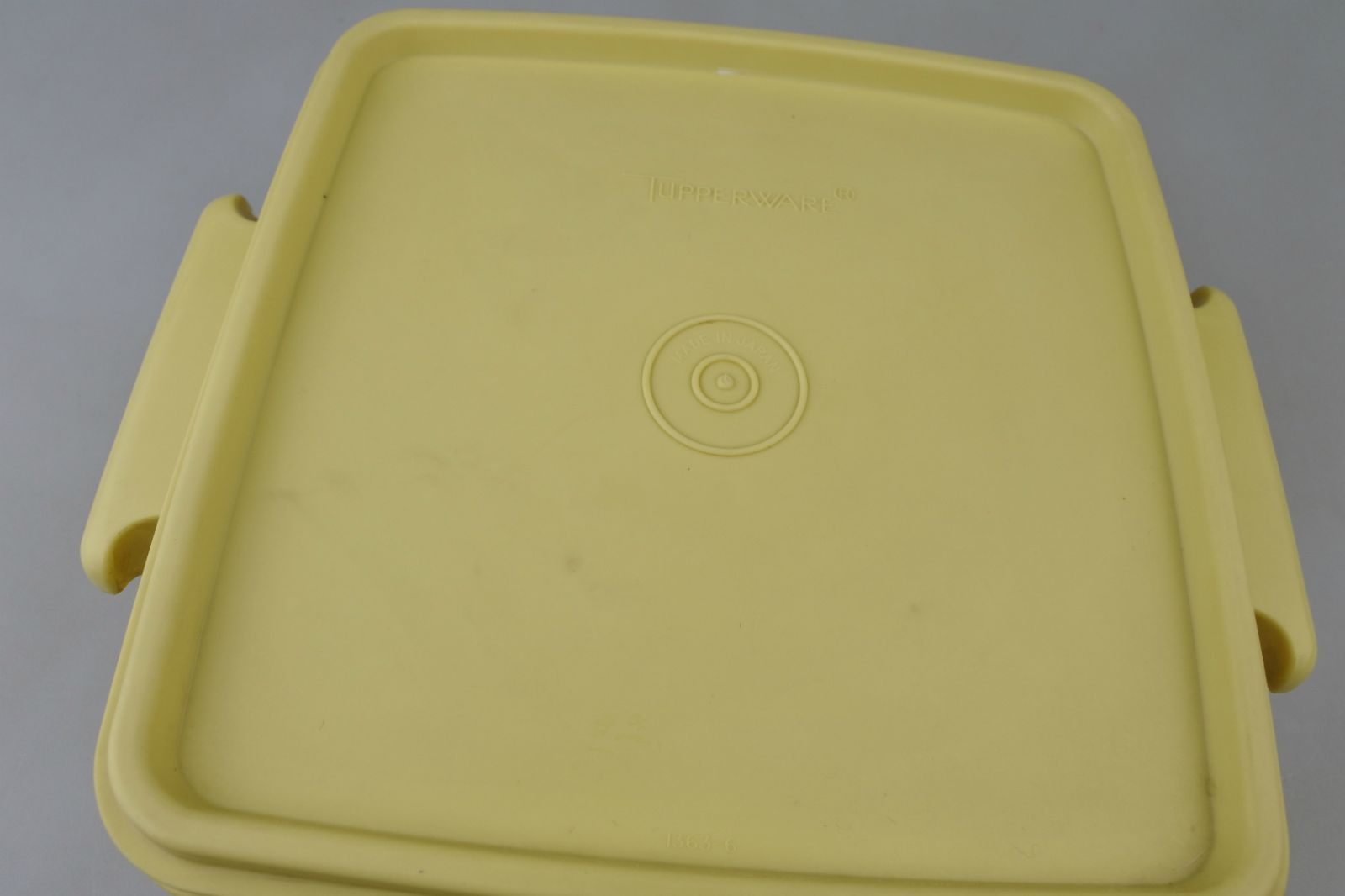 送料無料【ビンテージ】日本製Tupperware（タッパーウェア