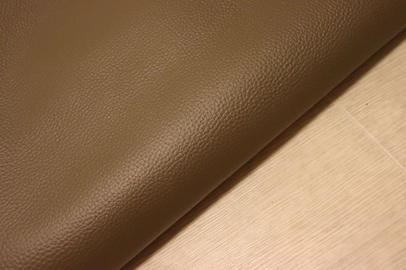 モカブラウン 220ds クロム革 牛革 国産 レザー シボ型押し はぎれ 一枚革 レザークラフト 革 皮 本革 diy 生地 材料