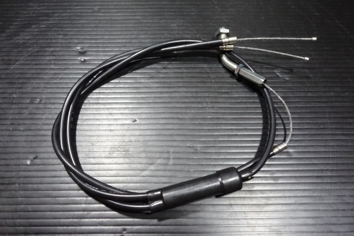 アクセル スロットル