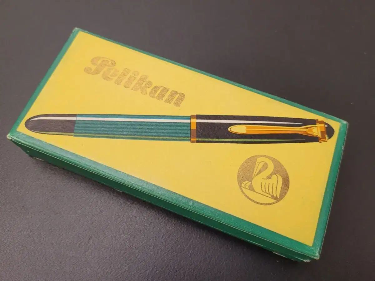 浜辺美波 FC限定 100名限定 2024カレンダー 直筆サイン入り ニシ様専用