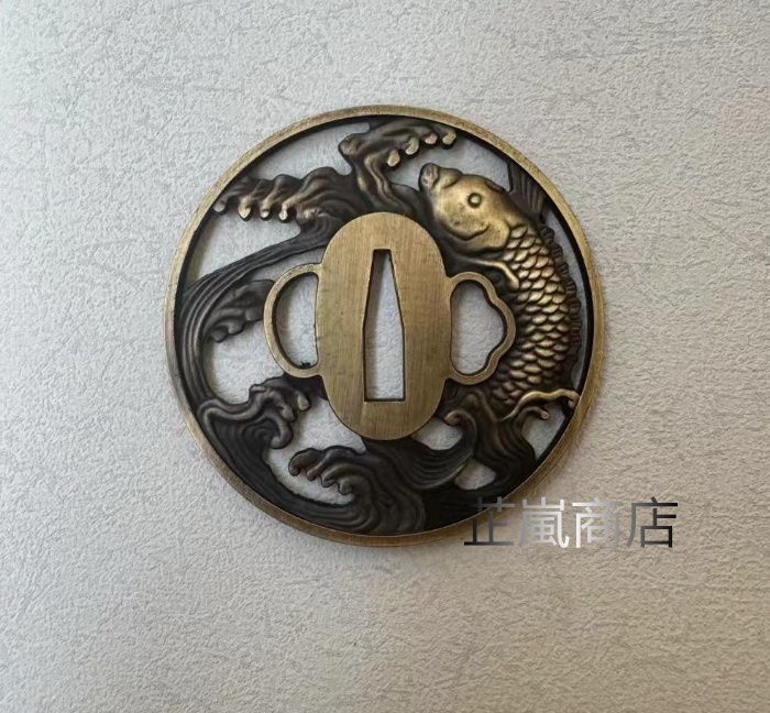 日本刀装具 魚図 刀鍔 銅地 細工 絵金銀 刀剣美術 武道具 - メルカリ