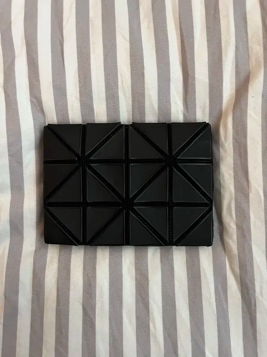 ISSEY MIYAKE - BAOBAO ISSEY MIYAKE GLAM WALLET 財布 ブラック