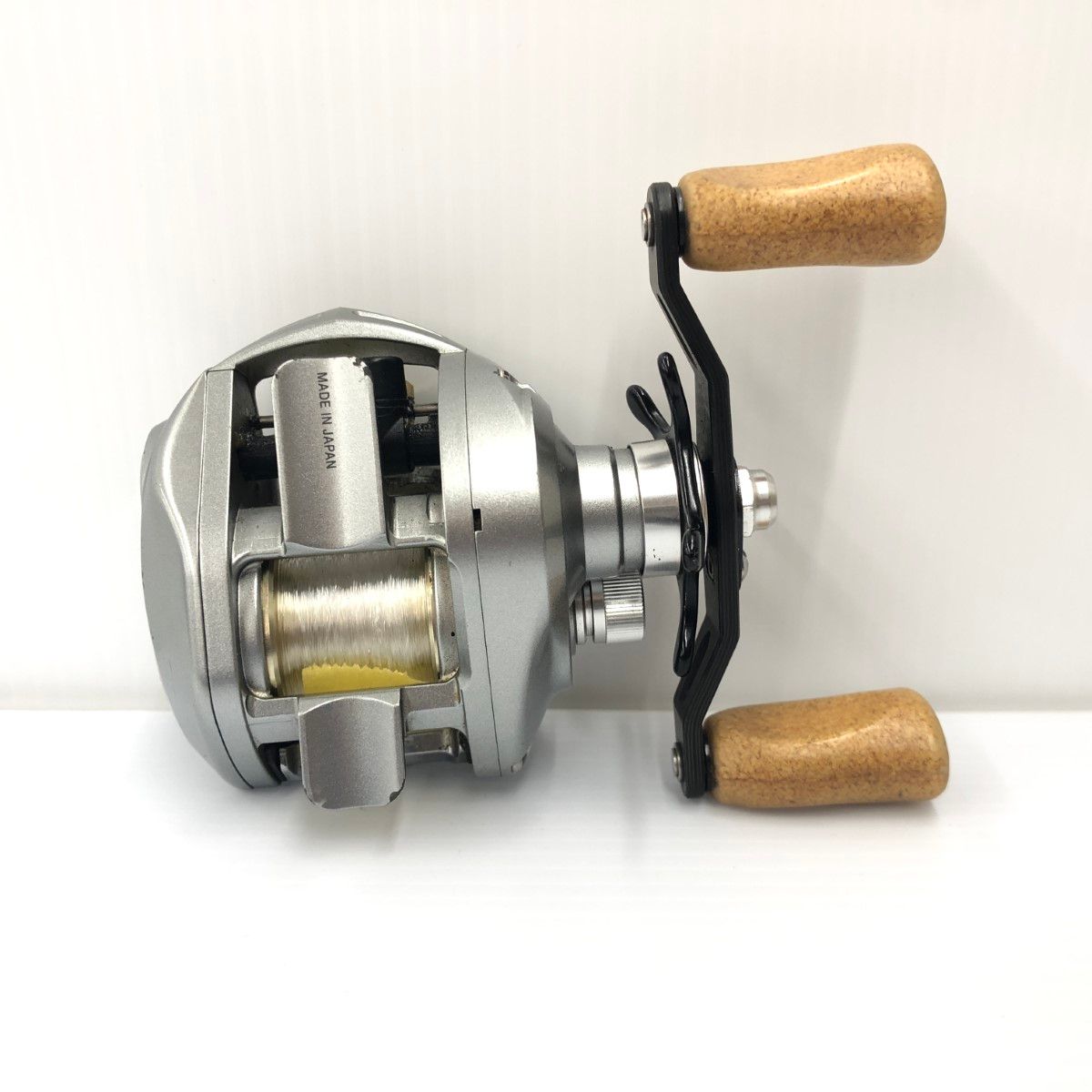 アブガルシア revo lc6 シャロースプール 訳あり 右ハンドル abu アブガルシア revo lc6 シャロースプール 訳あり 右ハンドル abu