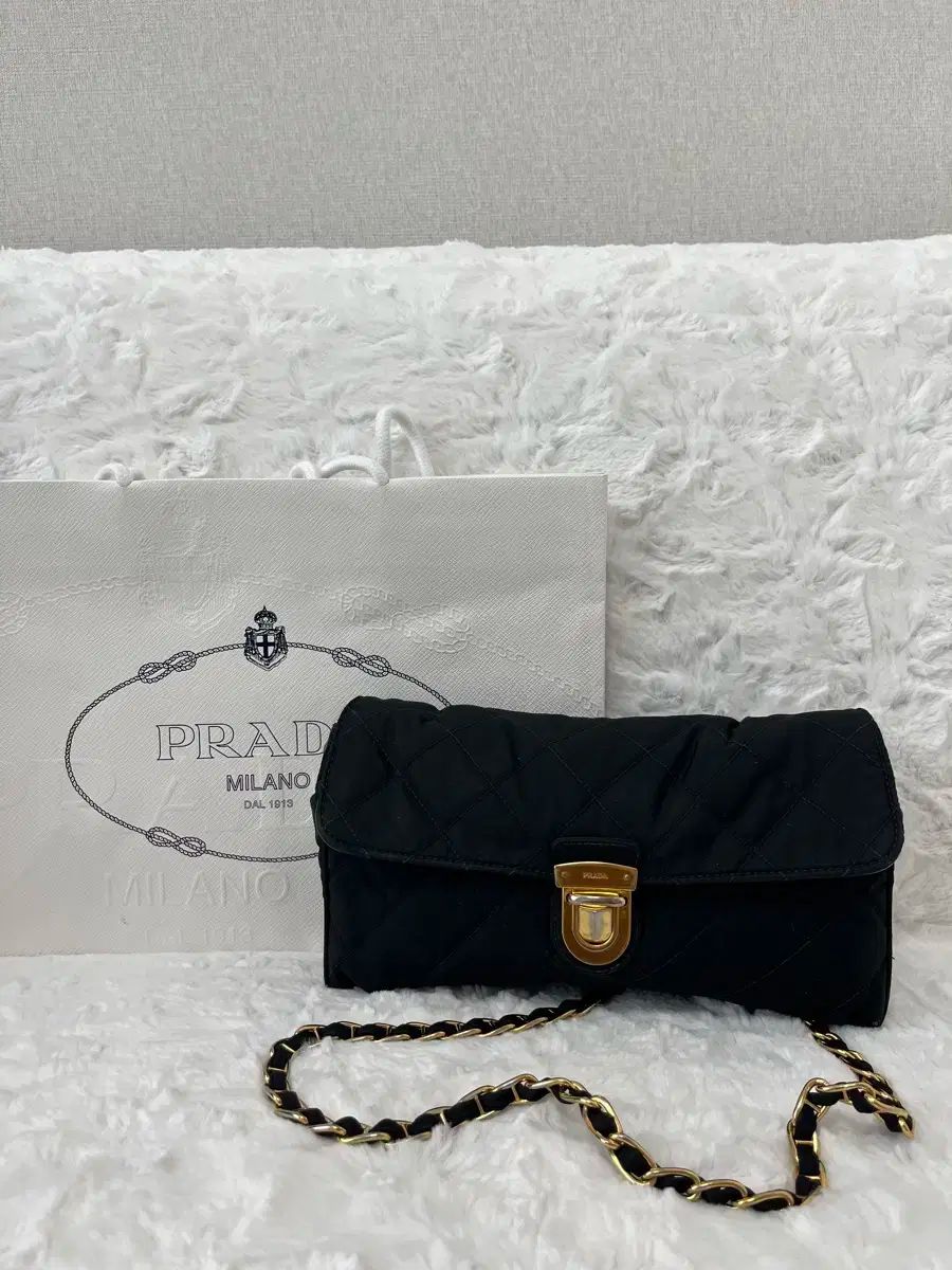 PRADA プラダ ポコノ キルティング ミニ チェーンバッグ