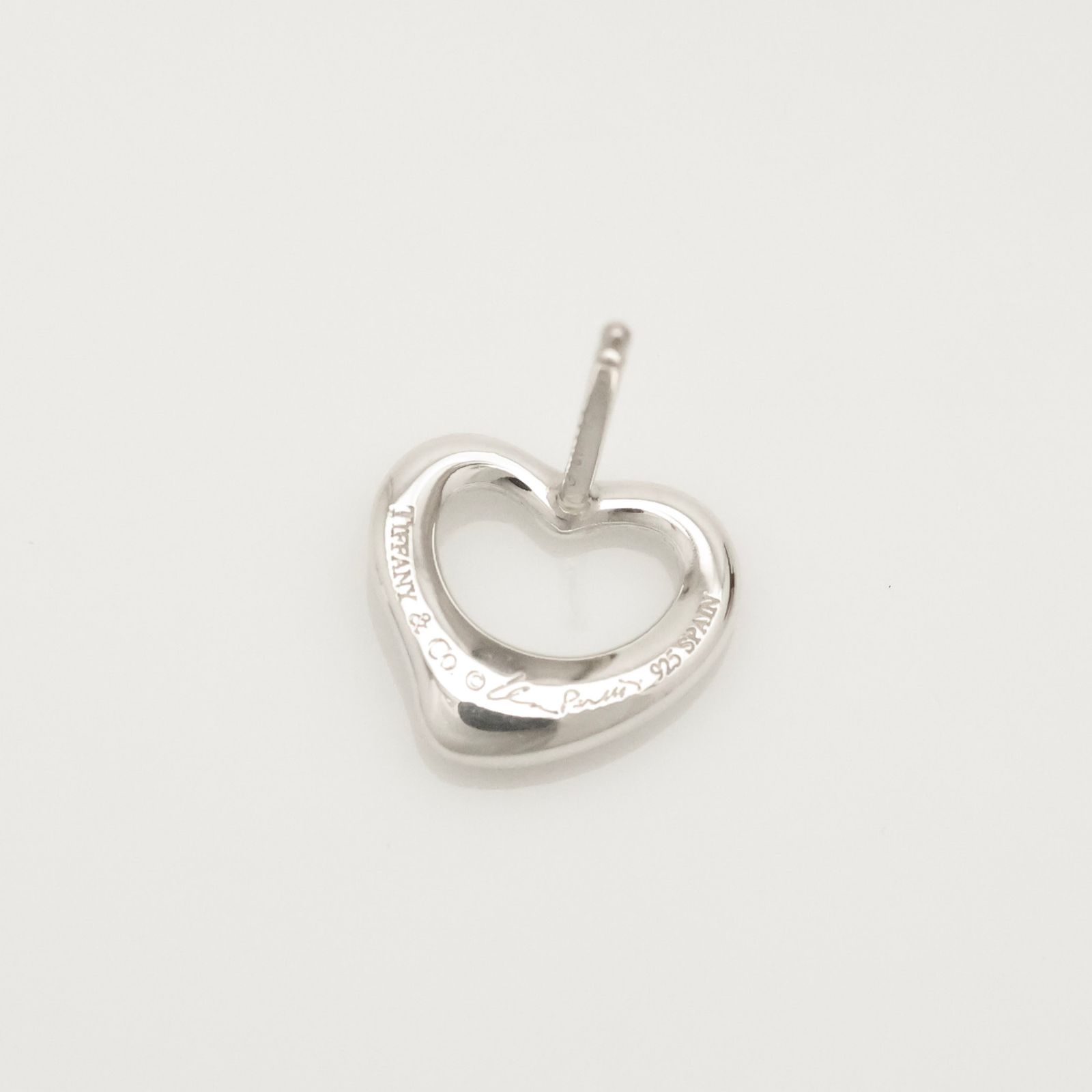 美品】Tiffany & Co. ハート型シルバーピアススモール 【公式通販】