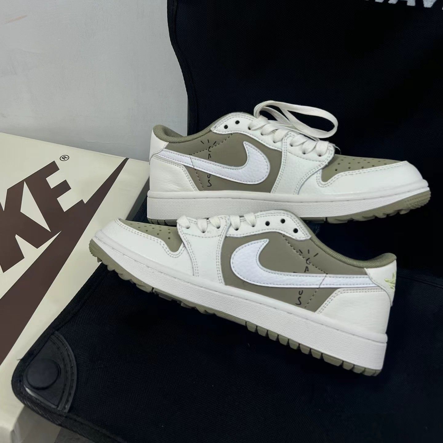 新品・未使用NIKE AIR JORDAN 1 LOW GOLF NRG NEUTRAL OLIVE ナイキ 
