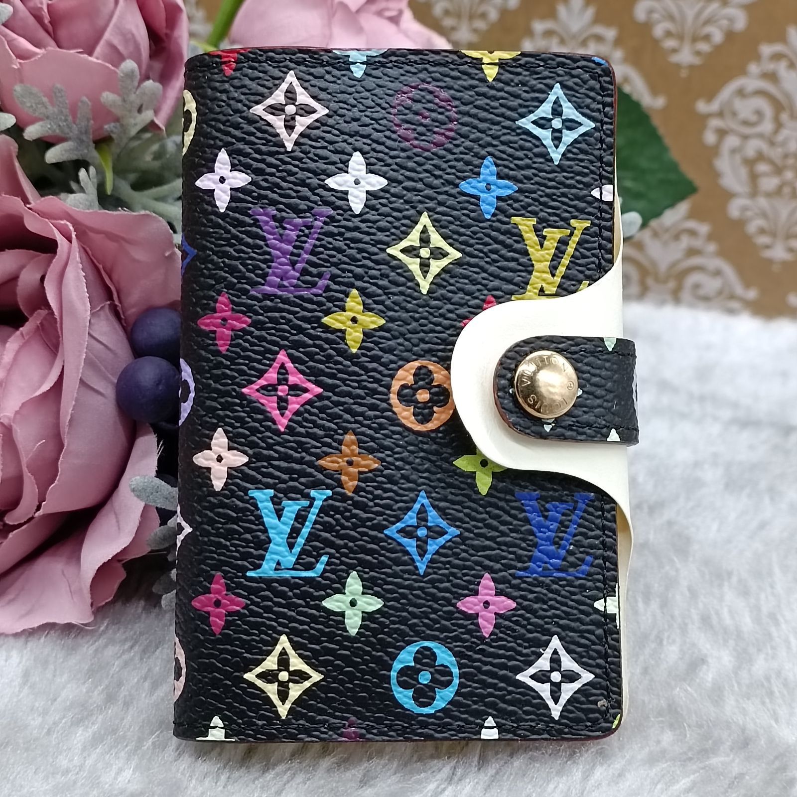 LOUISVUITTON 》 ☆美品☆ ルイヴィトン 手帳カバー カルネ ドゥ バル アジェンダ ミニ モノグラムマルチカラー ノワール Ｍ92652  カードケース アドレスブック 送料無料・匿名配送・最短即日発送いたします！ 639 - メルカリ