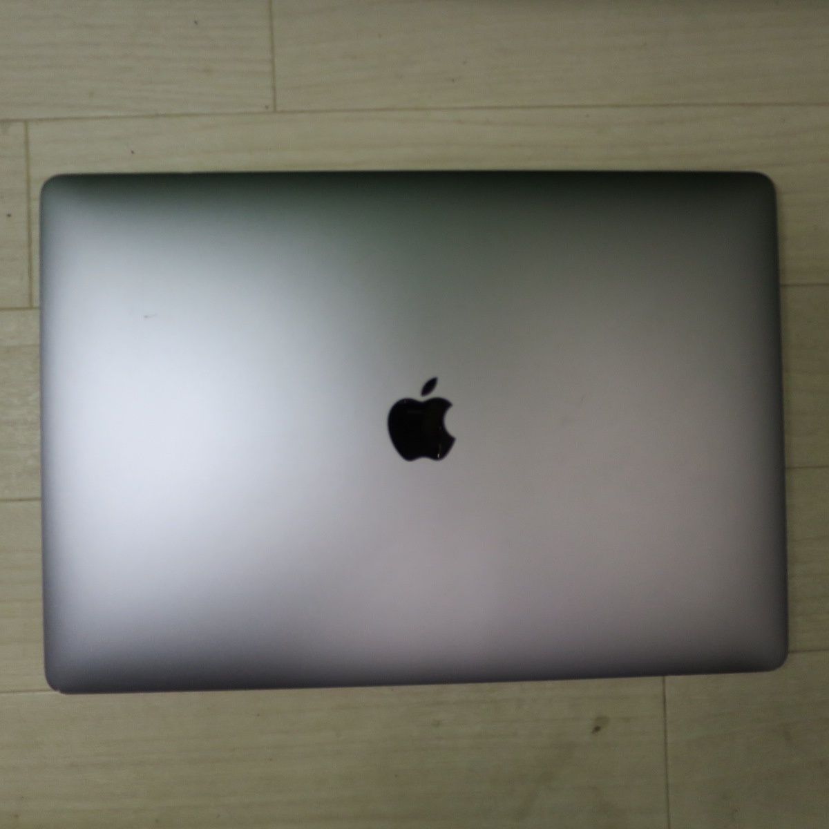 送料無料] キレイ☆Apple mac book Pro A1707 15-inch, 2016