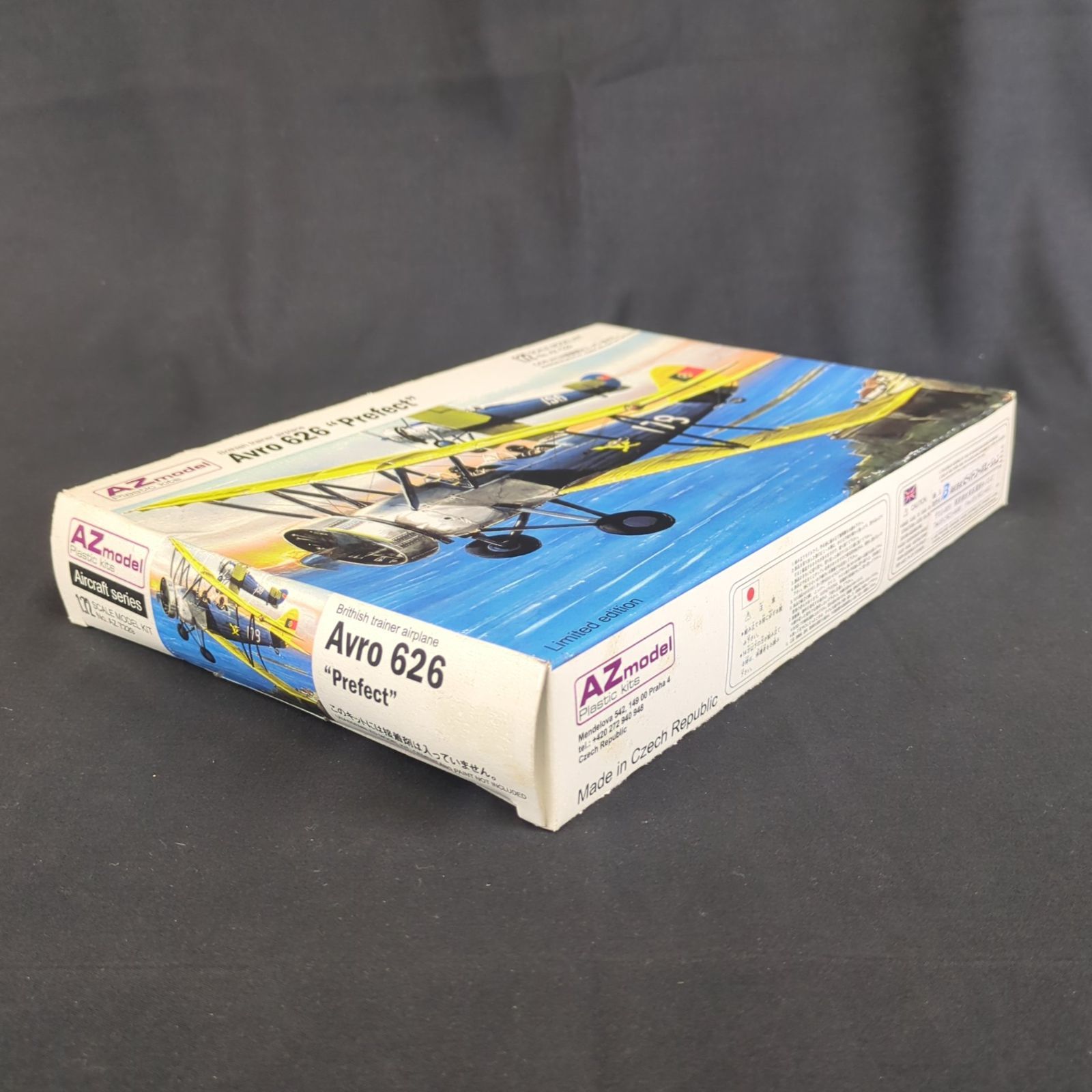 品 AZ model AZ7229 1|72 British Trainer airplane Avro 626 Prefect