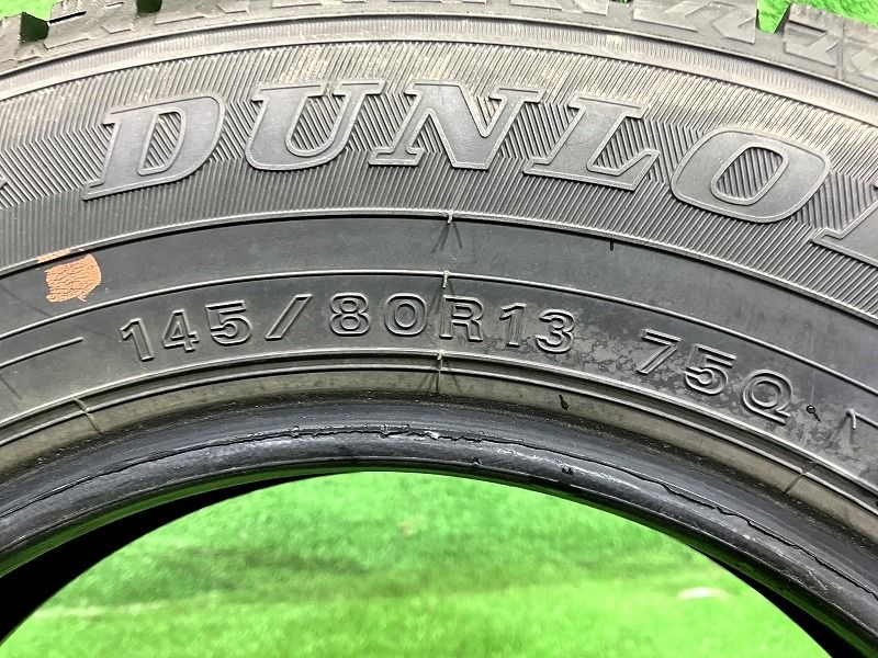 中古 　スタッドレスタイヤ　ダンロップ　ウインターマックス　215/70Ｒ15 　4本　31-814 中古 スタッドレスタイヤ ダンロップ ウインターマックス