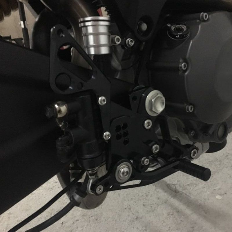 シルバー レッド