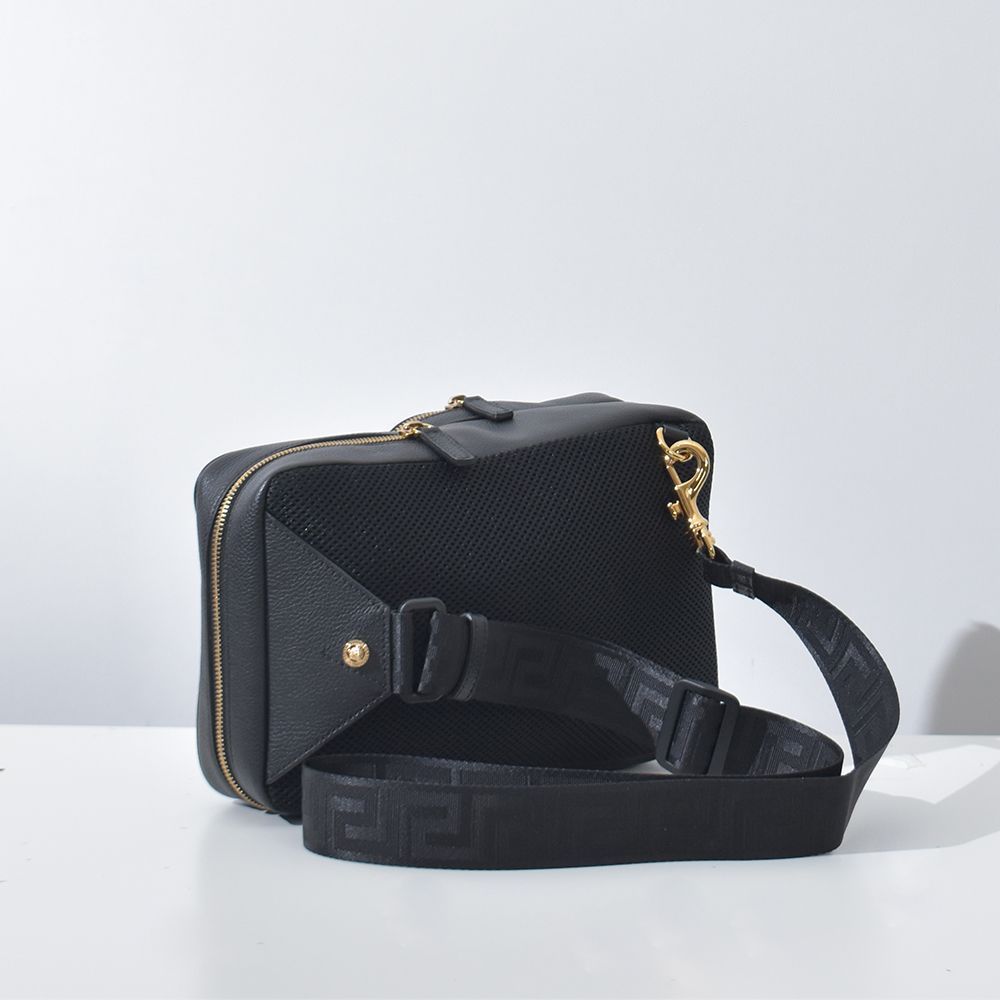 VERSACE メデューサ ビギーバロッコメッセンジャーバック VERSACE メデューサ ビギーバロッコメッセンジャーバック Medusa