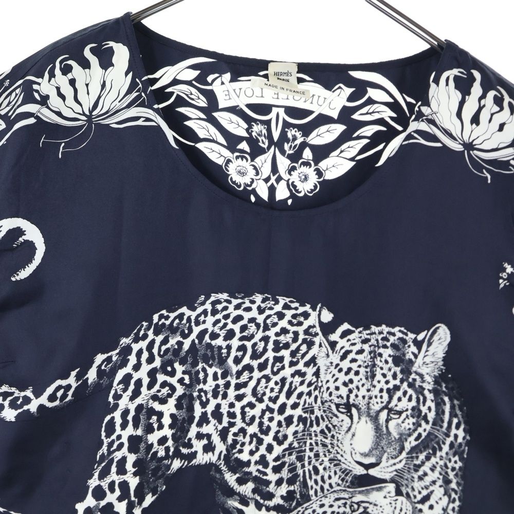 アニマルプリント総柄