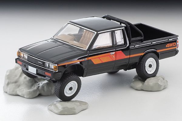 ダットサン トラック 4WD キングキャブ AD（黒）LV-N320a