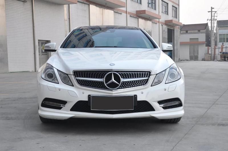 無料送货 フロントグリル 男性用 AMGスタイル スポーティ仕様 ベンツEクーペ W207 2009-2013対応 中网 グリル ブラック|シルバー