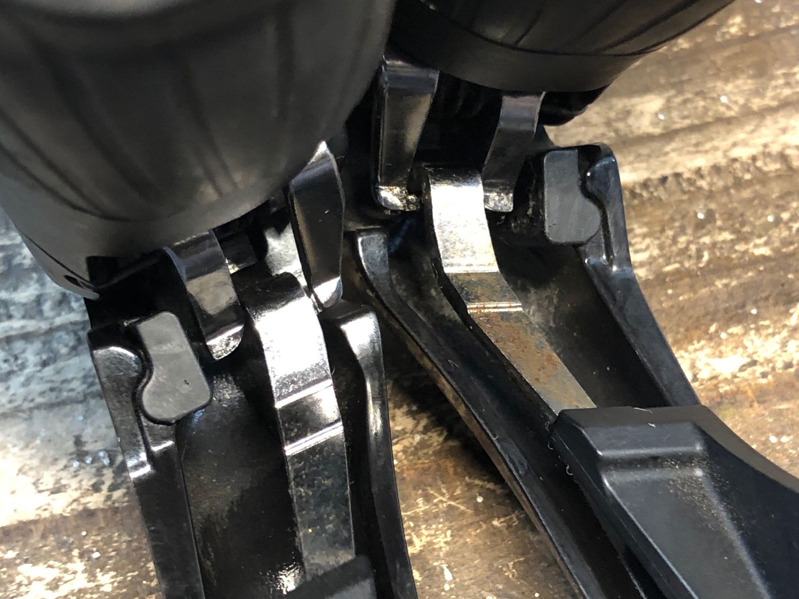 IZ523 シマノ SHIMANO 105 ST-R7000 STIレバー 2x11S - メルカリ