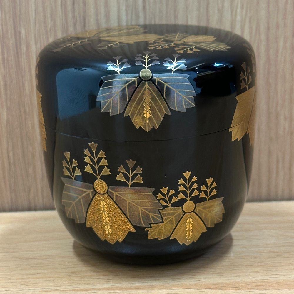 茶道具　棗　東千鶴　遠山蒔絵 □菊桐蒔絵 大棗 茶器 東 千鶴 A25-419 【公式通販】