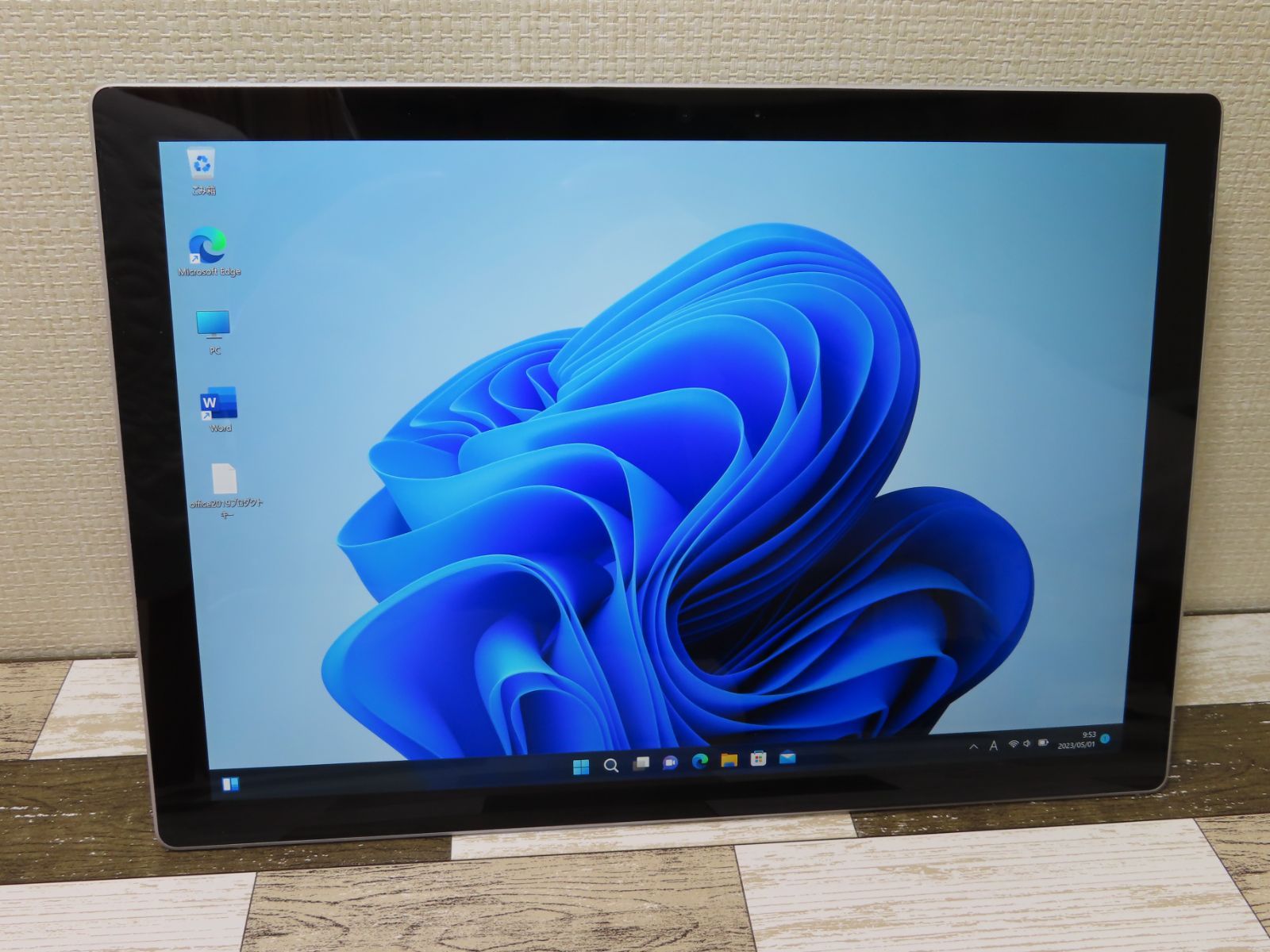 マイクロソフト Surface Pro6 1796 キーボード タブレット 良品-