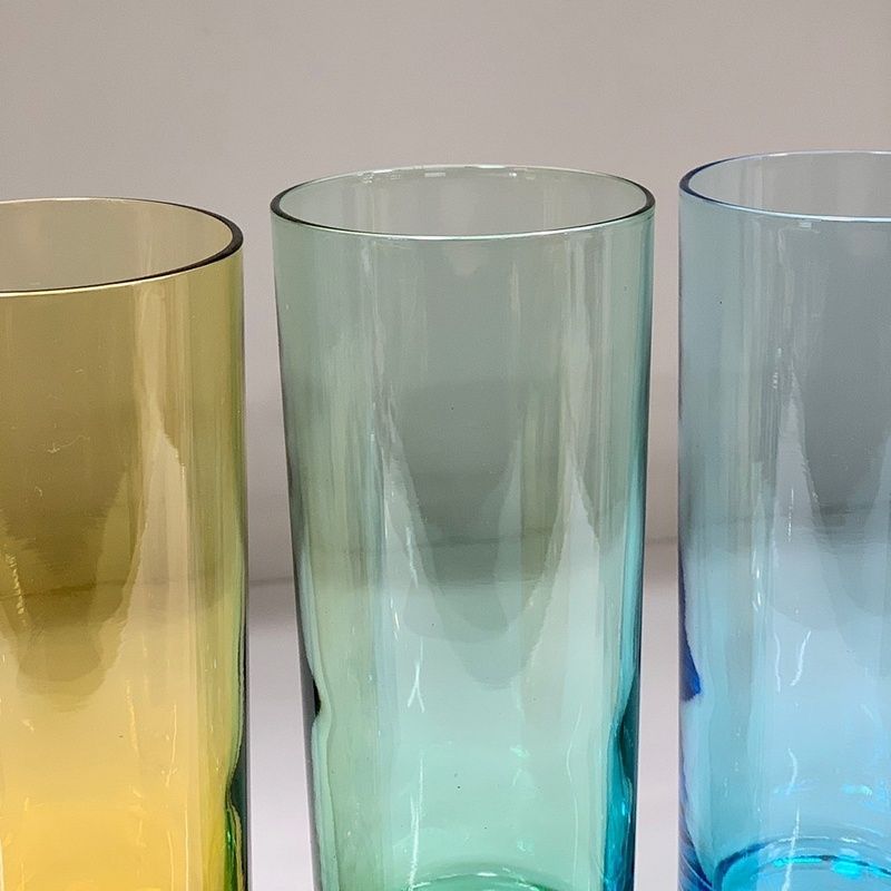 昭和レトロ アデリア カラーグラス ADERIA COLOR GLASS 5色セット 脚付き 足付き ビンテージ アンティーク コップ モダン ポップ  人気 【RU0123-1】 - メルカリ