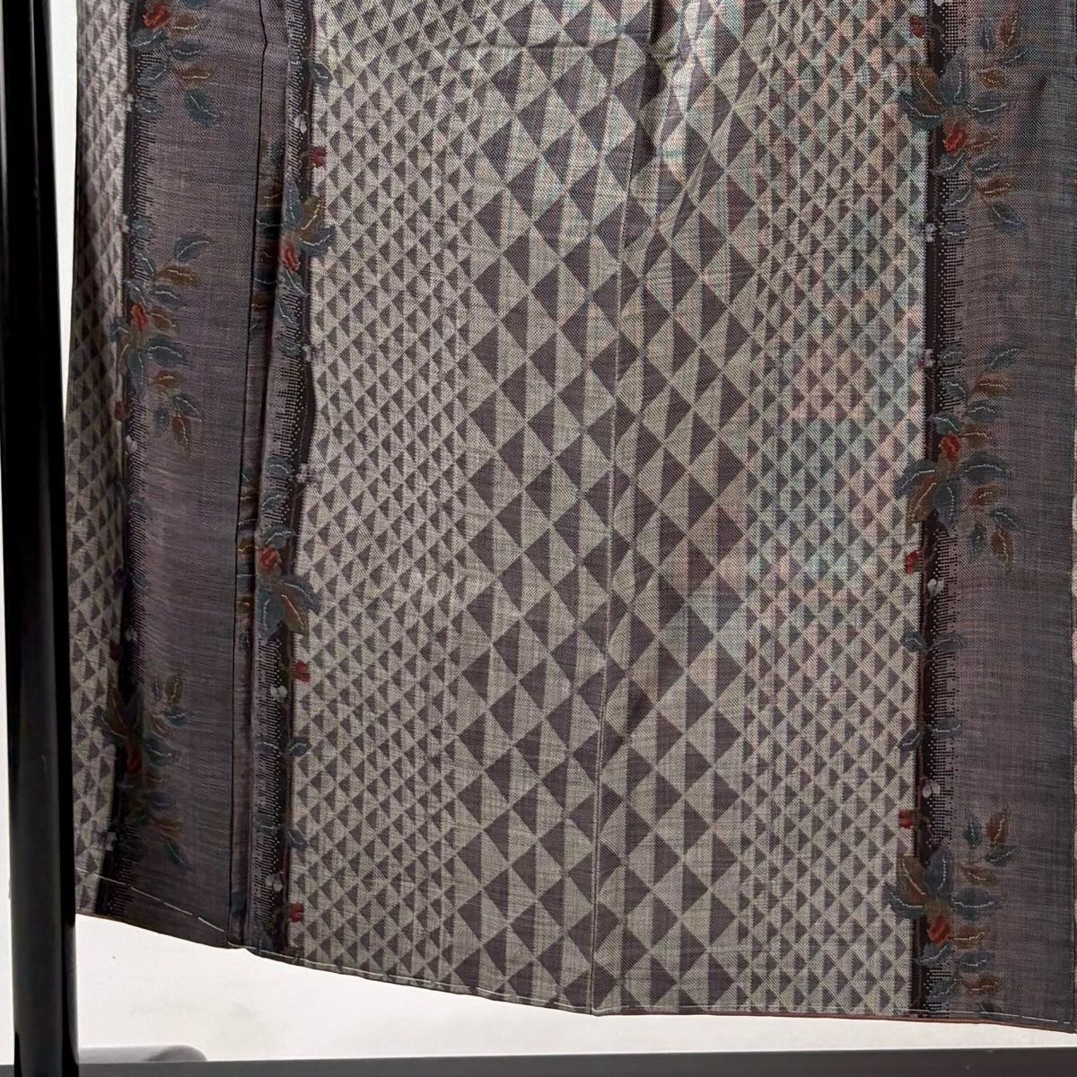 紬 身丈156cm 裄丈65.5cm M 袷 草花 鱗 灰紫 正絹 名品