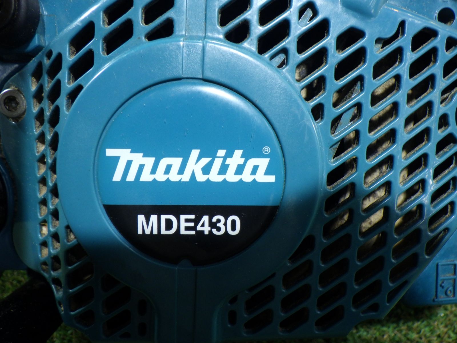 マキタ エンジンチェンソー 400mm MDE430 エンジン始動点検 ソーチェン 