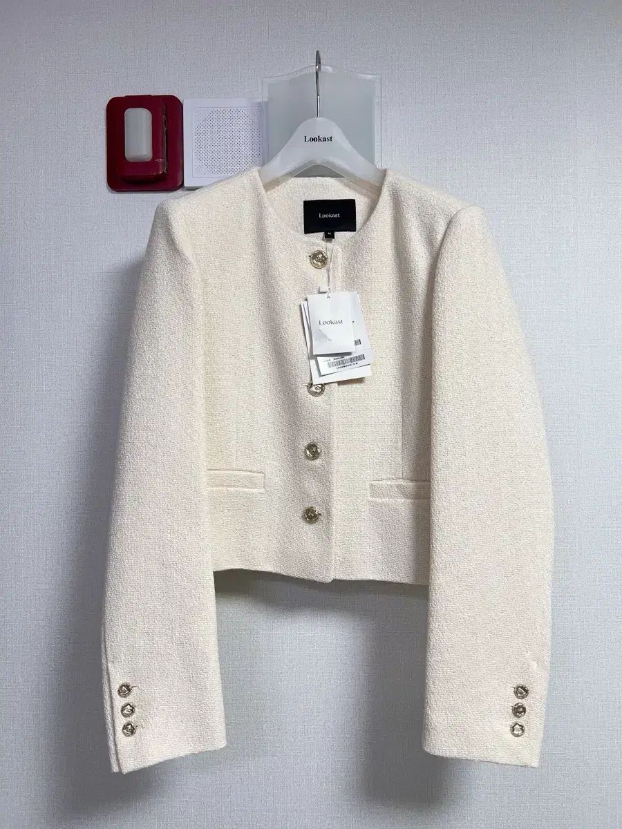 LOOKAST ルッケスト