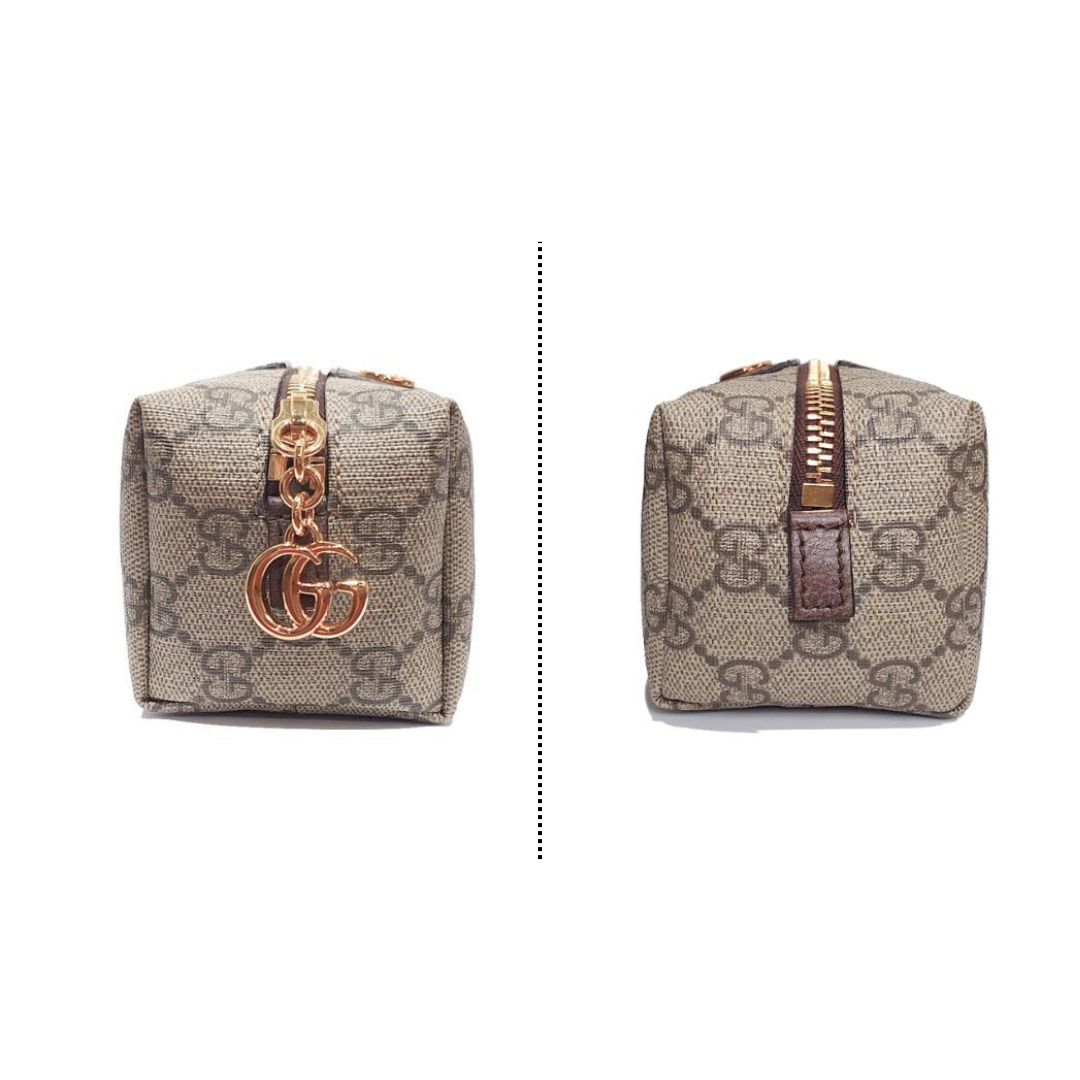 GUCCI グッチ GGスプリーム スクエア ポーチ コスメポーチ