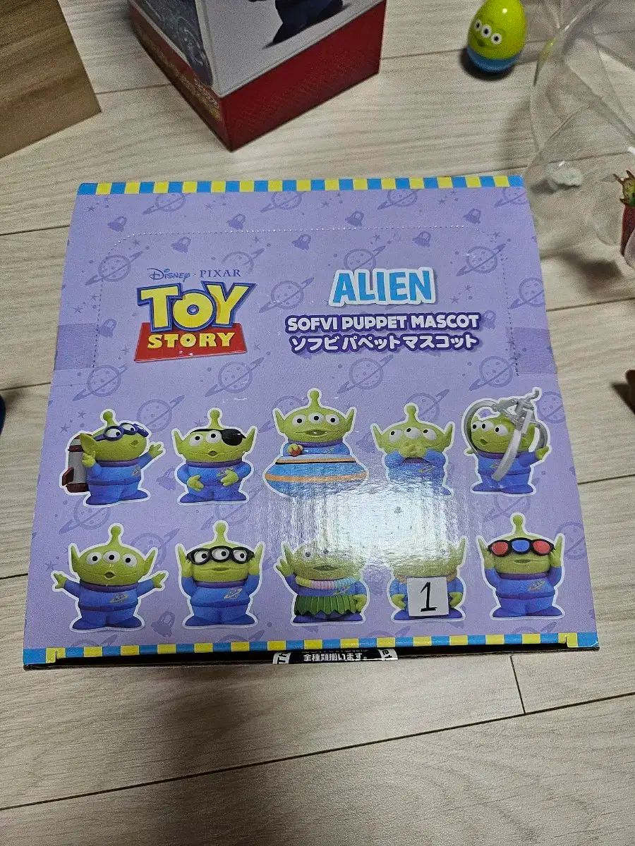 【雷市場（ポンジャン）商品韓国直送】 ソフトビニール エイリアン 10 種