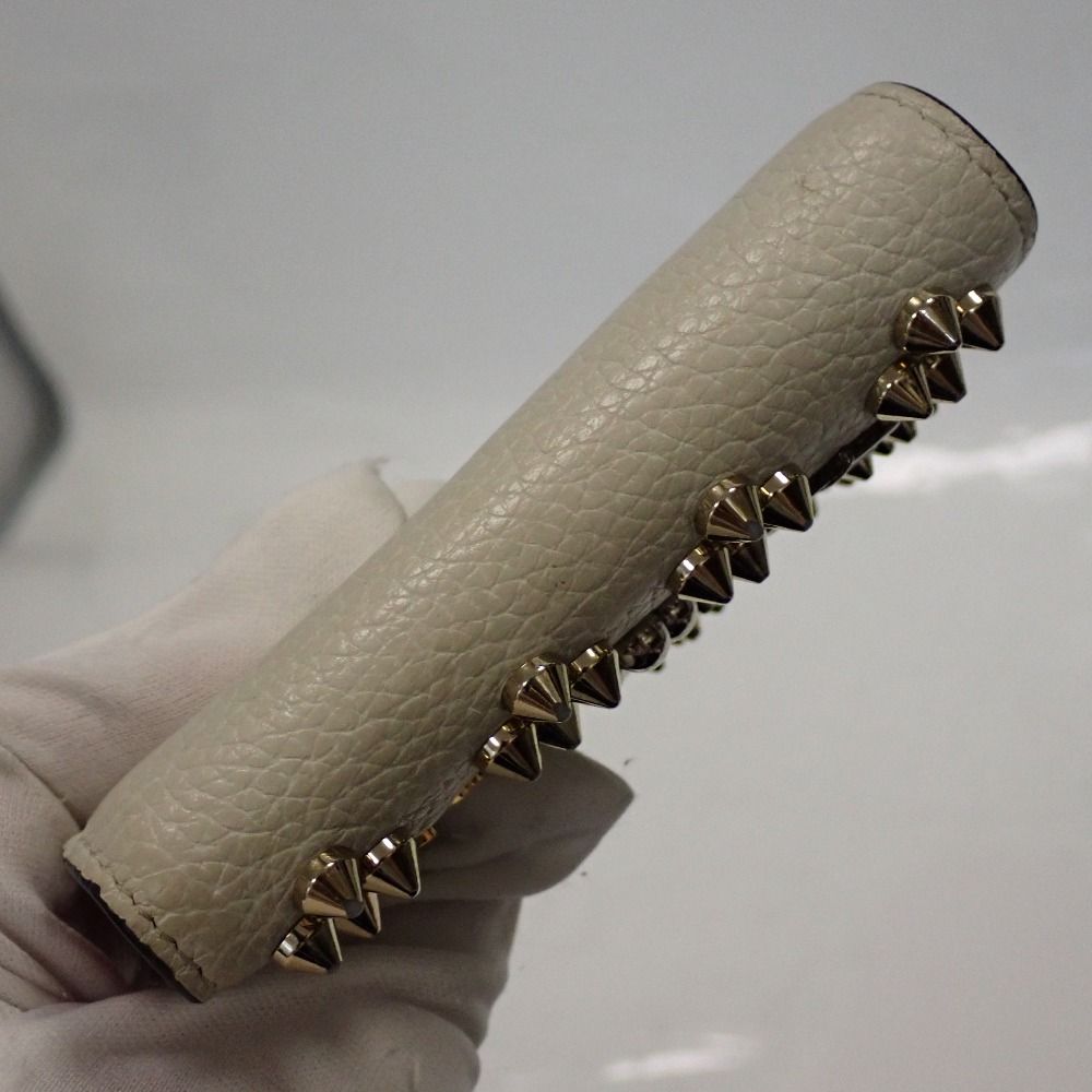 Th994362 クリスチャンルブタン パロマ 二つ折り財布 スタッズ 本革  