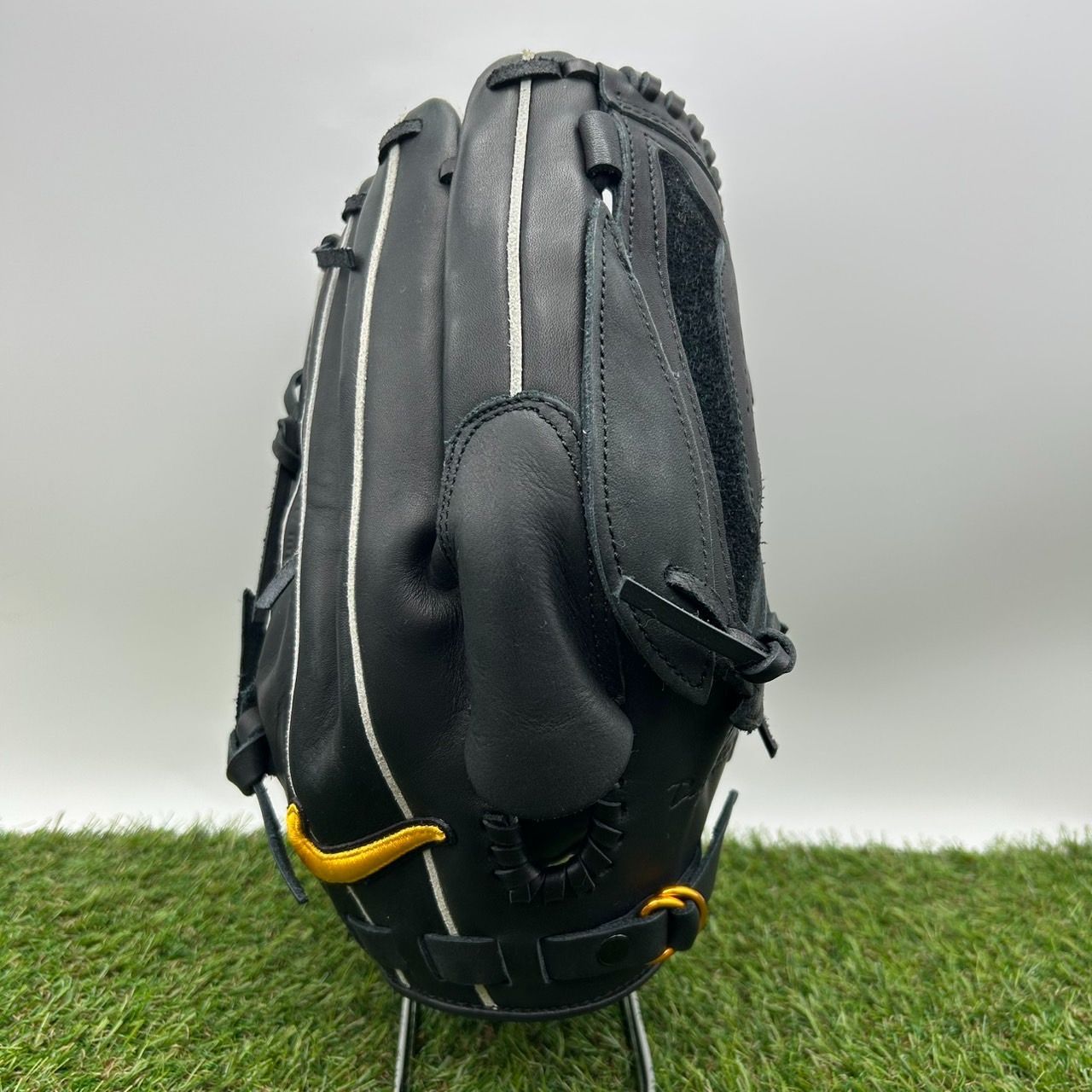 M0472) NIKE ナイキ シグネチャーモデル 大人用 軟式 投手用