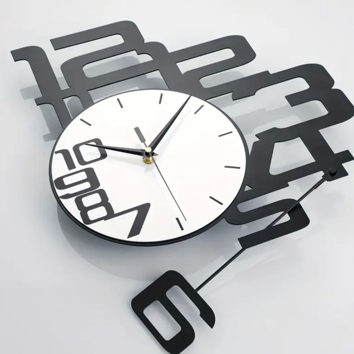 ミニマルデザイン 金属製