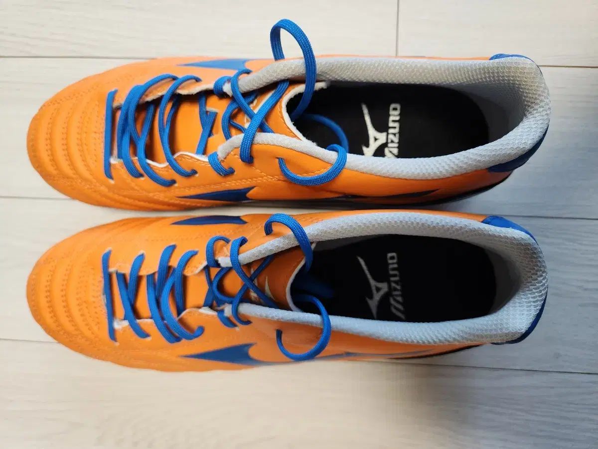 サッカーシューズ