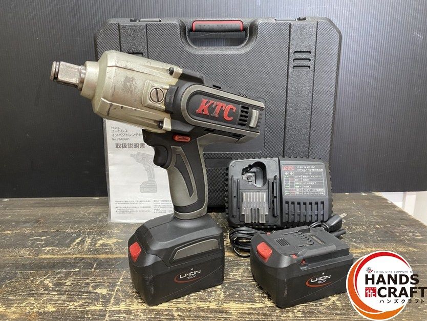 ● 品 KTC 京都機械工具 JTAE681 充電式電動インパクトレンチ 差込角 19.0sq. 最大トルク 1000Nm バッテリー×2 充電器 ケース付