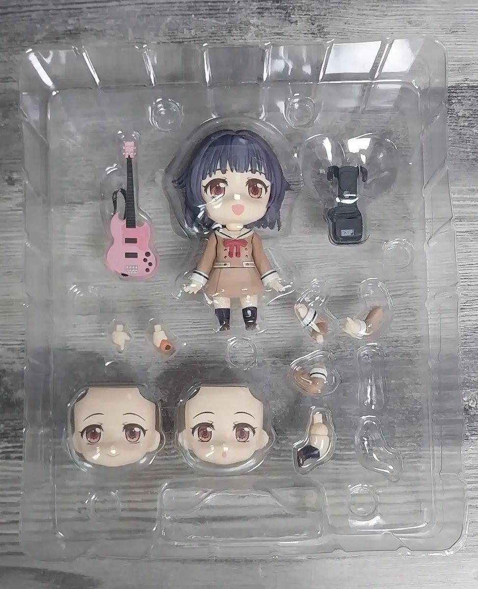 ねんどろいど 1153 美竹蘭(みたけらん) ステージ衣装Ver. BanG Dream!(バンドリ!) ガールズバンドパーティ! 完成品 可動フィギュア グッドスマイルカンパニー ねんどろいど 1153 美竹蘭(みたけらん) ステージ衣装Ver. BanG Dream